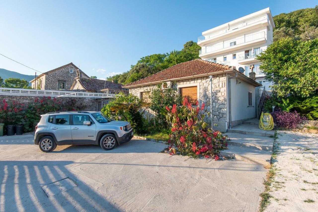 Villa Providenca Apartments Τίβατ Εξωτερικό φωτογραφία